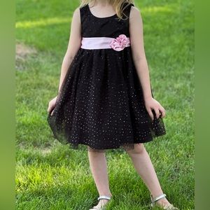 Pinky Girls (Kids) Dress, Size 5.